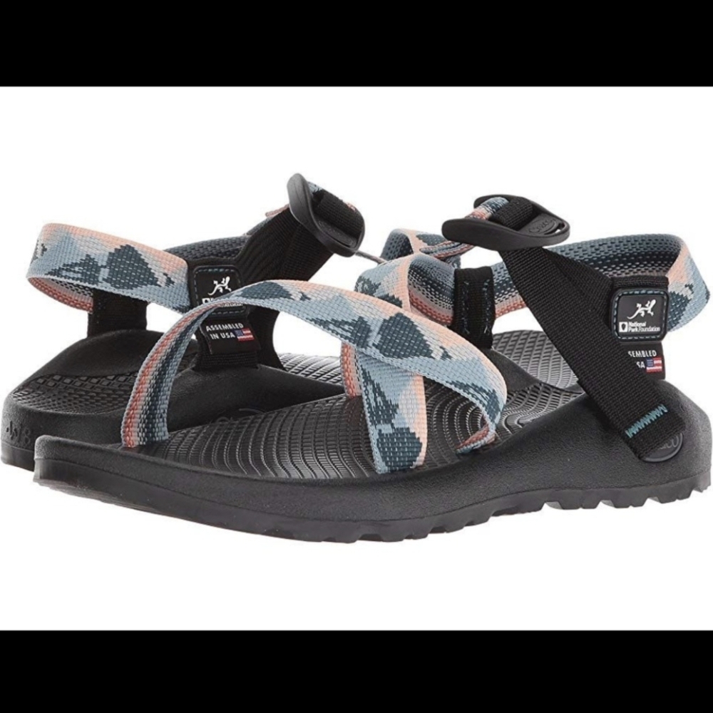 RARE Chaco Yosemite Sunset National Park Classic Sandals